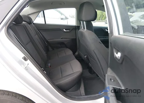 2022 Kia Rio S из США, поврежденный, VIN 3KPA24AD0NE458367